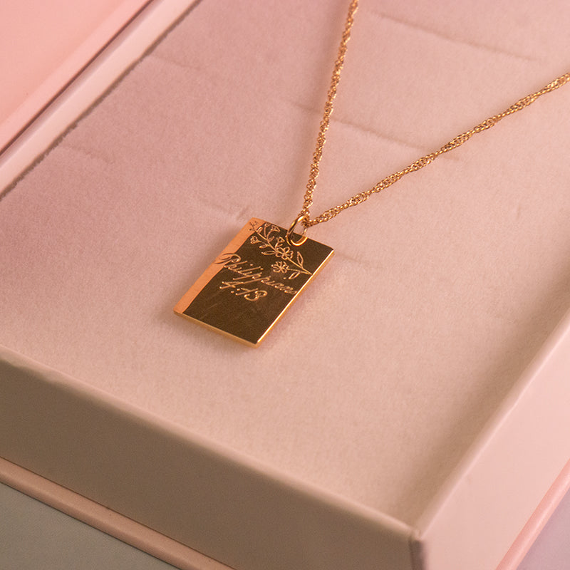 Philippians 4:13 Yellow Gold Necklace